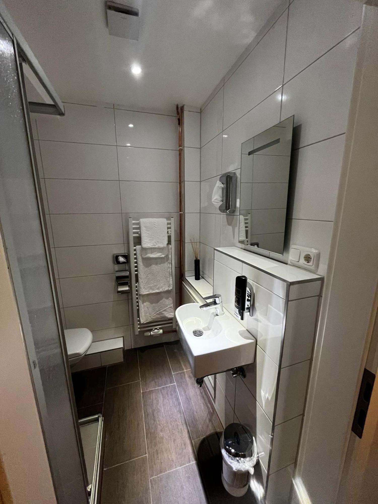 Mala Me Hotel ฮันโนเวอร์ ภายนอก รูปภาพ
